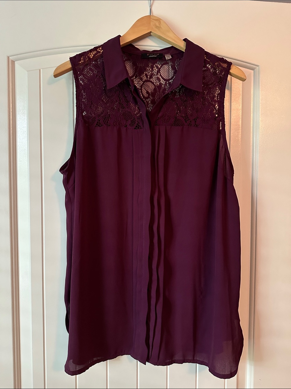 Lace Yoke Sleeveless Blouse - Deep Plum